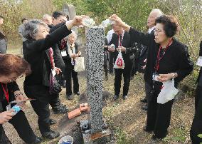 Bereaved families of soldiers visit Iwoto Island