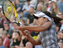 Japan's Nara advances to French Open 2nd round