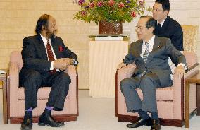 Fukuda meets IPCC chairman Pahauri