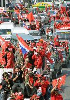 Thaksin supporters rally in Bangkok