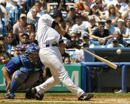 N.Y. Yankees Matsui hits his 100th major league home run