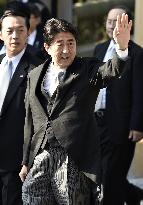 Japanese PM Abe visits Ise shrine, holds news conference