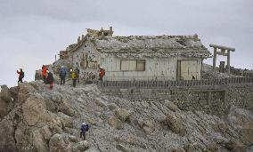 Probe conducted at peak of Mt. Ontake