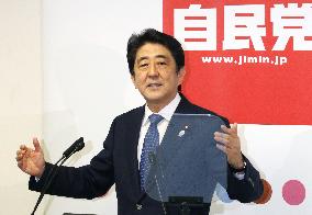 Abe pledges efforts to boost Japan's nominal GDP to 600 tril. yen