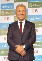 Zaccheroni pays 1st visit to Japan after resignation