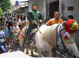 Jakarta boy undergoes rite of passage