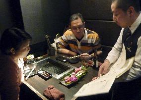 Osaka steak restaurant tailors service to foreign visitors