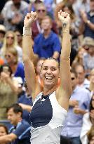 Flavia Pennetta wins U.S. Open in straight sets