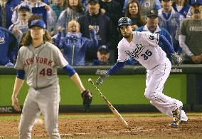 Hosmer's two-run single in World Series Game 2