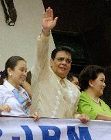 Filipino actor registers as presidential candidate