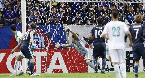Japan beat Iraq 2-1 at World Cup Asian qualifier