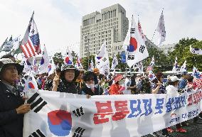 Supporters of ex-S. Korean President Park