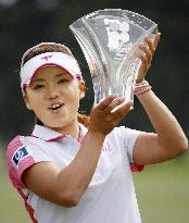 Arimura wins Crystal Geyser Ladies golf tournament