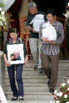 Slain Japanese journalists cremated