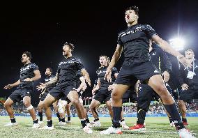 Olympic scenes: Maori haka war dance