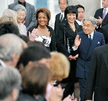 Emperor, empress attend return banquet in Ottawa