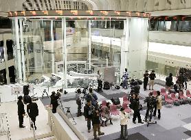 Tokyo stocks rebound as TSE resumes trading