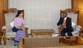 Suu Kyi ready to cooperate with junta for dialogue