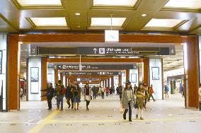 Wood-adorned JR Kanazawa Station's concourse