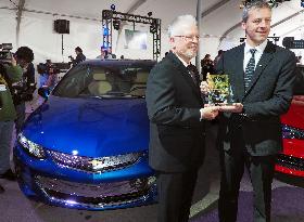 CORRECTED: Chevrolet Volt named 2016 Green Car of the Year