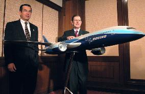 Boeing hires Japan makers to build 1-3 of 7E7 jet