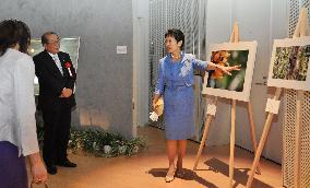Exhibit of Princess Hisako's bird photos begins in Izumo