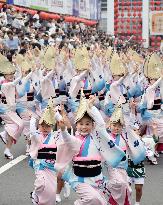"Awa Odori" folk dance festival begins in Tokushima