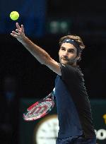 Djokovic, Federer to play in final of ATP World Tour Finals