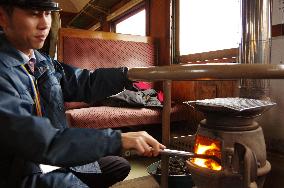 "Stove train" starts running in Aomori