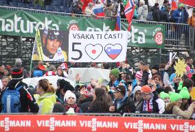 Fans celebrate Kasai's 500th ski jumping World Cup appearance