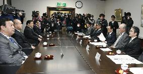 Sumo advisory body calls for Harumafuji to face "harsh punishment"