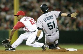 Ichiro, Jojima get one hit each in Mariners' 13-inning win