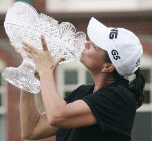 Sherri Steinhauer wins Women's British Open golf tournament