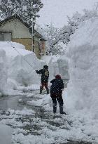Death toll from snowfall rises to 80