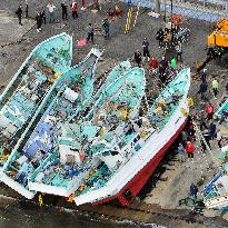 Fishing boats hit by gusts