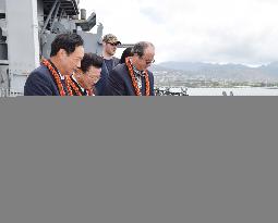 Japanese visitors commemorate WWII suicide pilots in Pearl Harbor