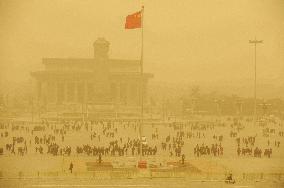 Beijing hit by sandstrom