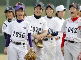 71 ball players take part in tryout for women's pro league