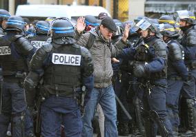French police detain hundreds of climate change protestors