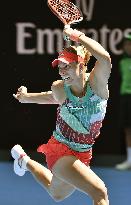 Kerber beats Azarenka
