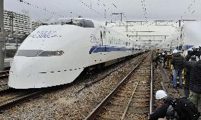 Retiring shinkansen train