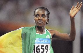 Olympics: Dibata of Ethiopia wins women's 10,000 meters final
