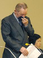 (5)Jenkins arrives in Niigata for new life with family