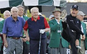 Golf's Big 3 open 2015 Masters in style