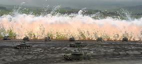 Japanese troops conduct live-fire drill at foot of Mt. Fuji