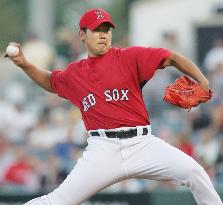 Matsuzaka picks up win in 1st spring season outing