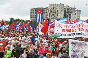 One million Cubans march on May Day