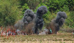 Laotians still imperiled by unexploded bombs 40 yrs after Vietnam War