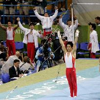 (1)Japanese men claim 1st gymnastics team gold in 28 yrs