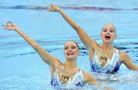 Russia advances to synchronized swimming duet final